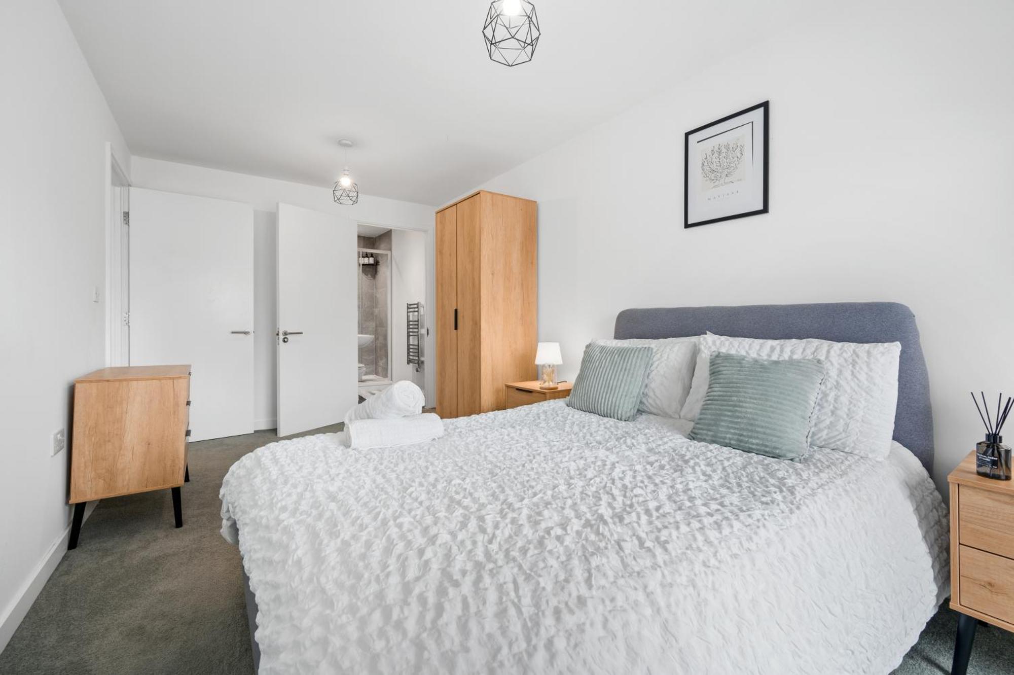 Harboview Haven Waterfront Apartment Манчестер Экстерьер фото