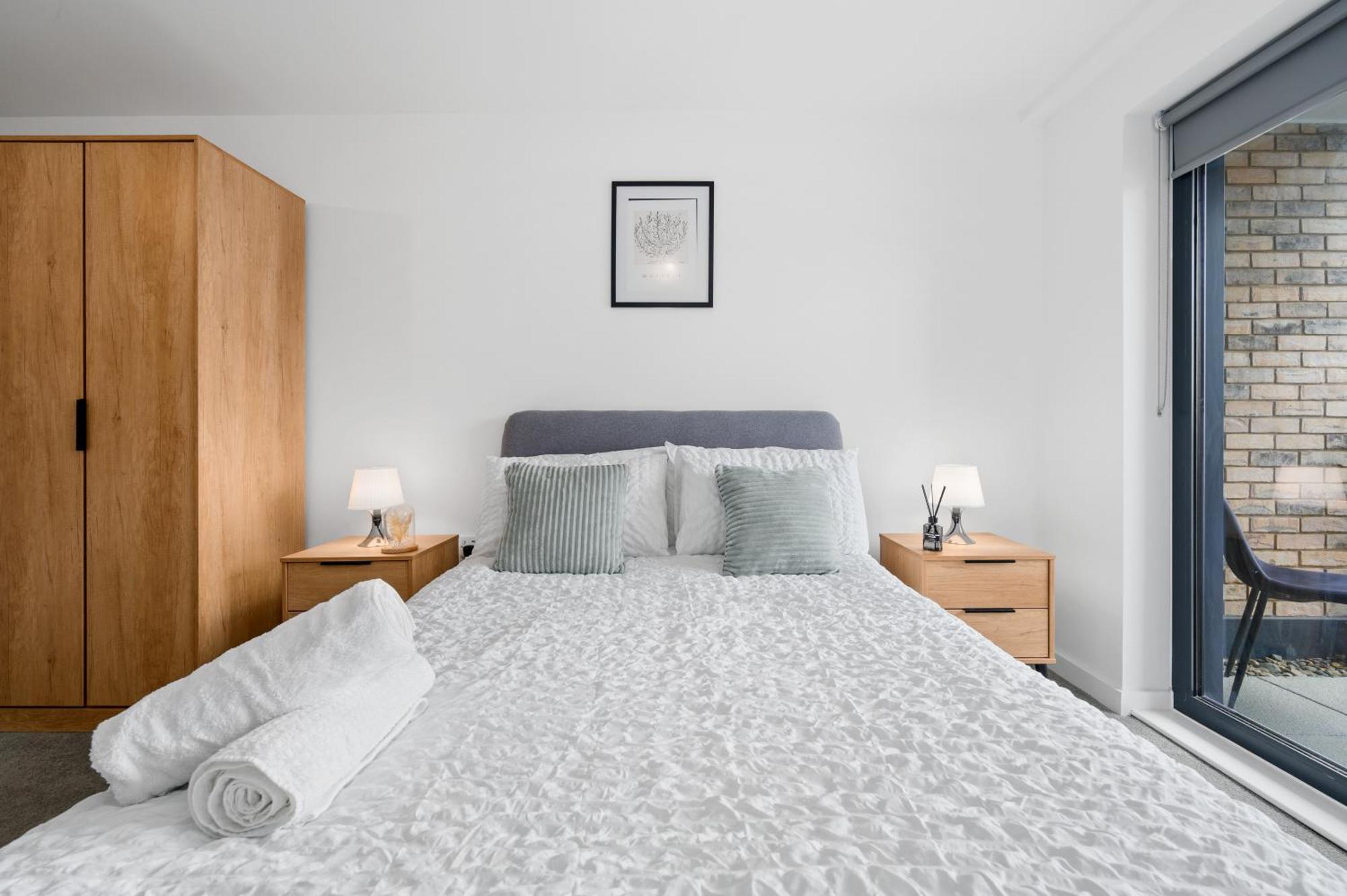 Harboview Haven Waterfront Apartment Манчестер Экстерьер фото