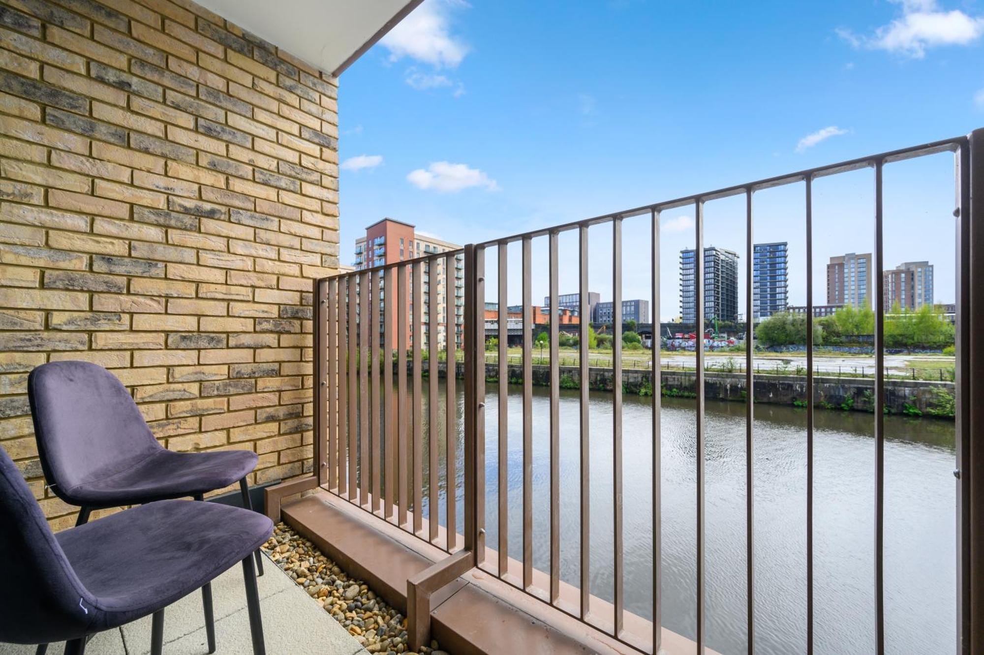 Harboview Haven Waterfront Apartment Манчестер Экстерьер фото